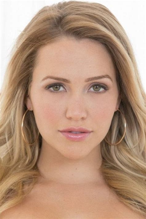 mia malkova tube|Mia Malkova Porn Videos 